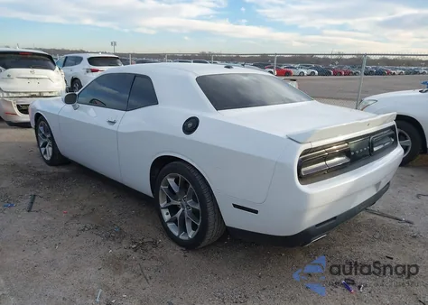 2022 Dodge Challenger Gt z USA, uszkodzony, nr VIN 2C3CDZJGXNH127993